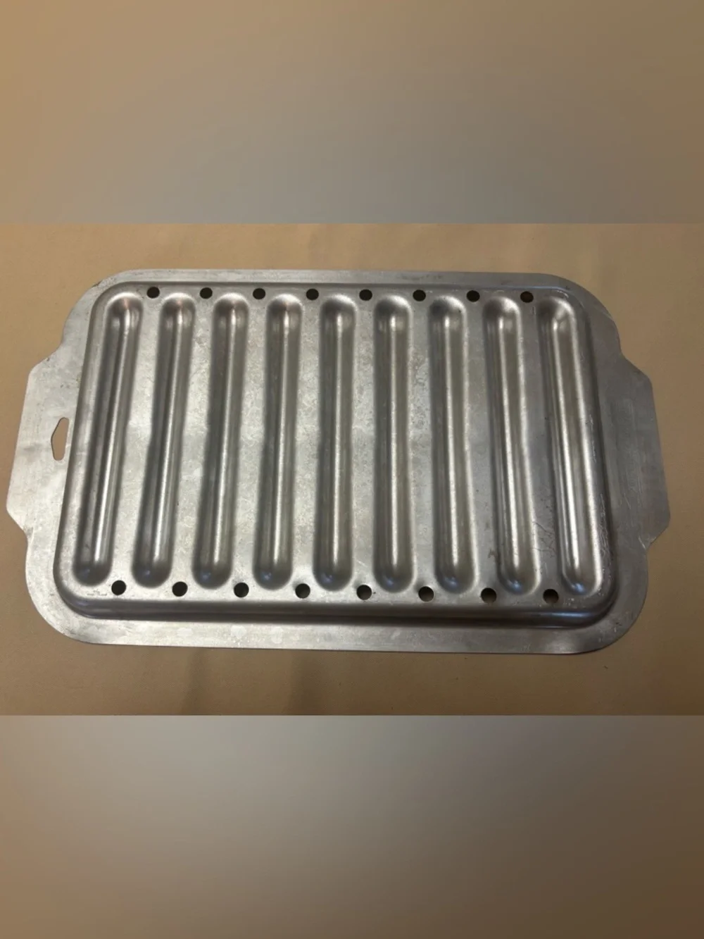 Nordic Ware Broiler Pan 16x10” - 1 Piece Only - Made in USA